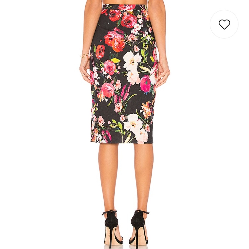 XXS Privacy Please Scarlet Skirt in Floral - Picture 4 of 5